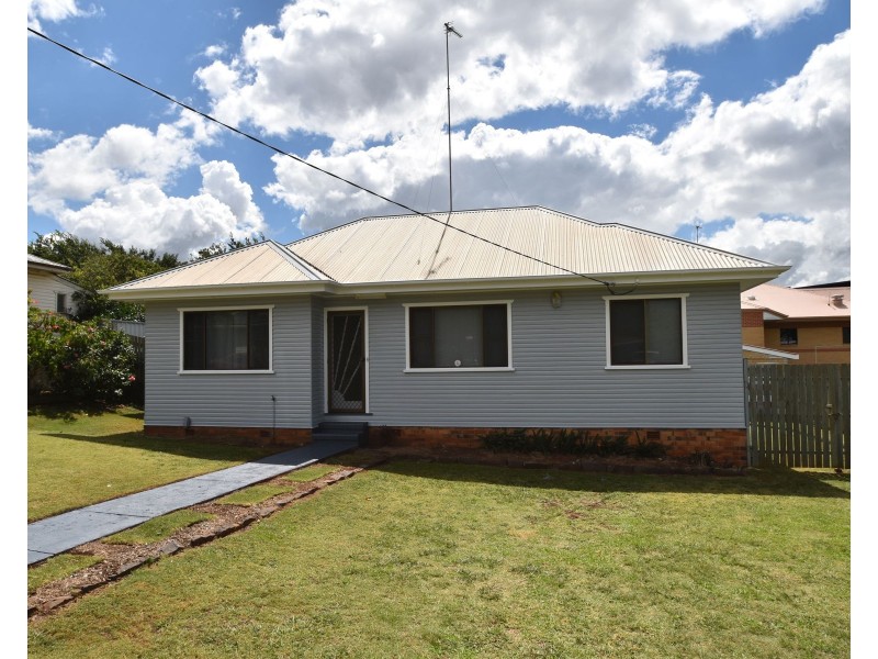 21 Joyce Street, South Toowoomba QLD 4350