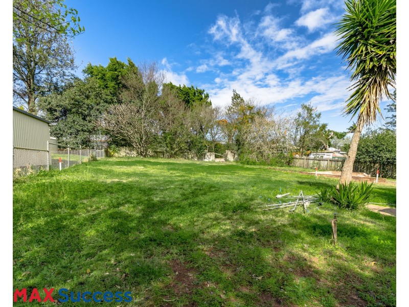 6 Perry Street, Harlaxton QLD 4350