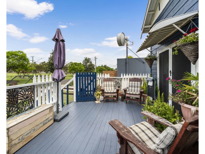 81 Mocatta Street, Goombungee QLD 4354