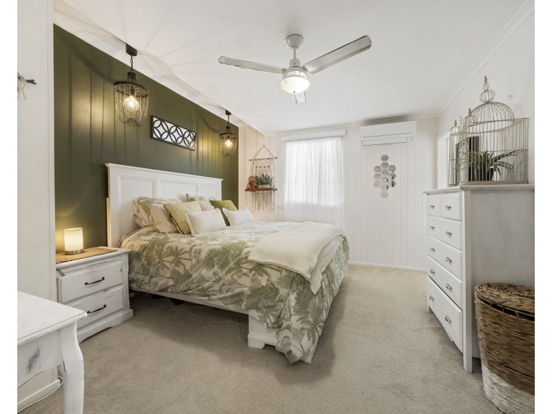 81 Mocatta Street, Goombungee QLD 4354