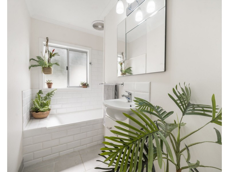 81 Mocatta Street, Goombungee QLD 4354