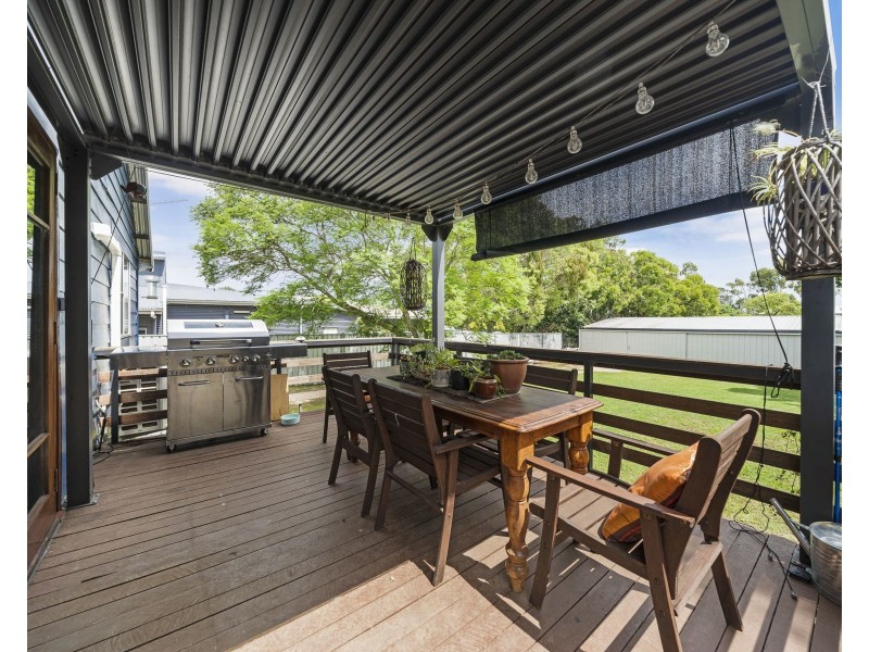 81 Mocatta Street, Goombungee QLD 4354