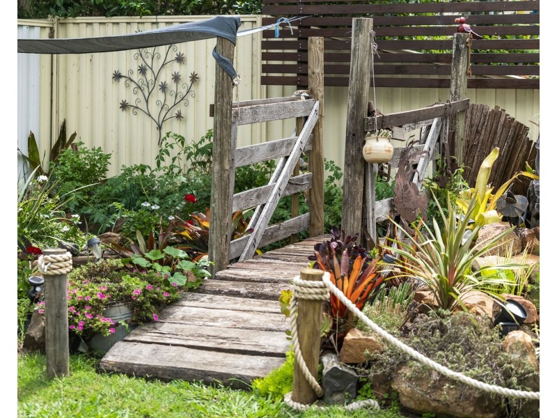 81 Mocatta Street, Goombungee QLD 4354