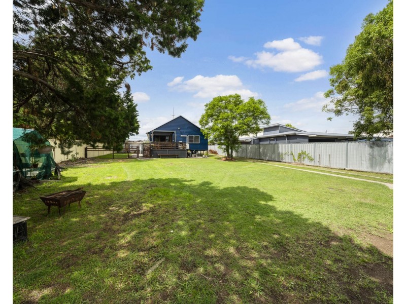 81 Mocatta Street, Goombungee QLD 4354