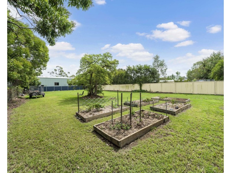 81 Mocatta Street, Goombungee QLD 4354