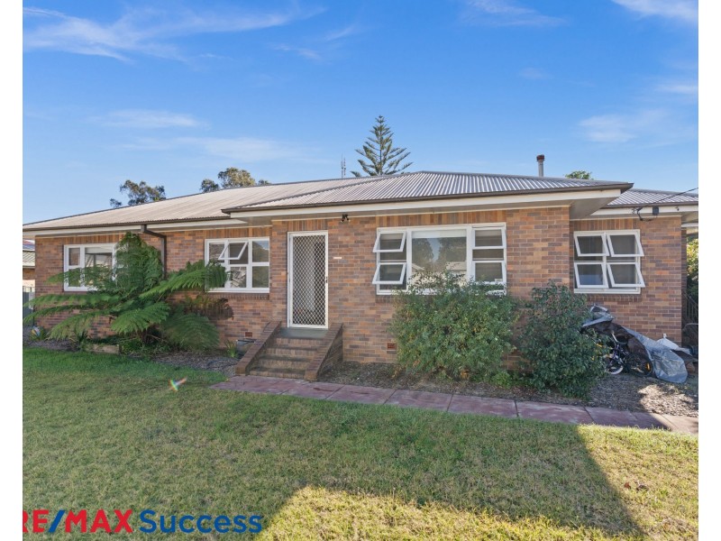 49 Wallace Street, Newtown QLD 4350