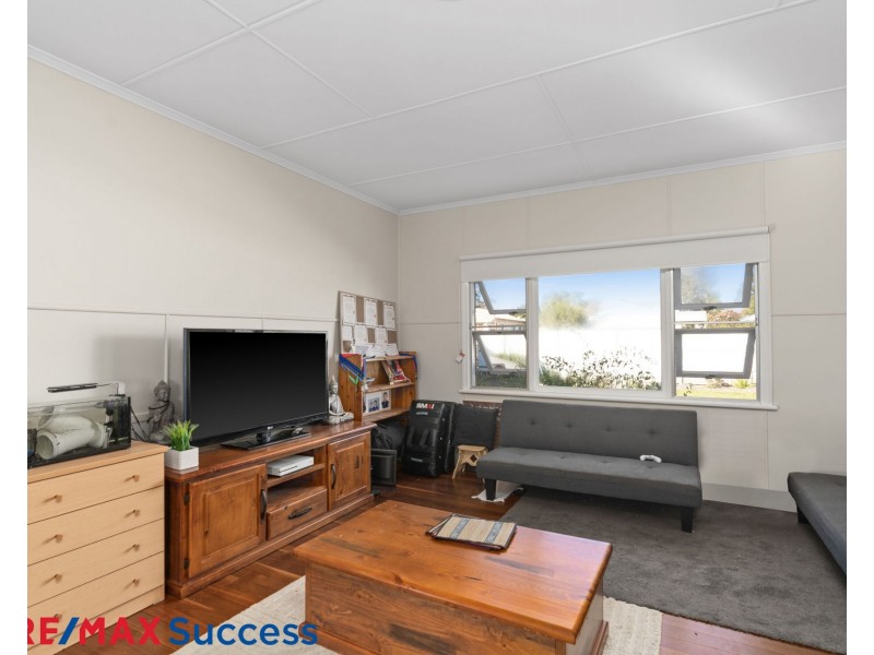 49 Wallace Street, Newtown QLD 4350