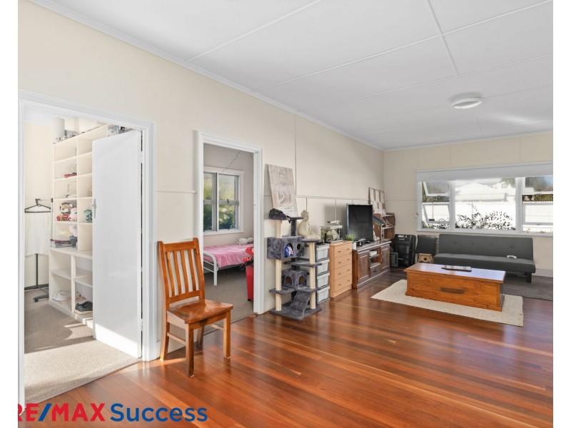 49 Wallace Street, Newtown QLD 4350