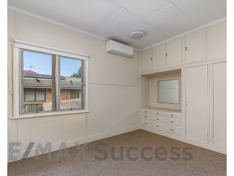 49 Wallace Street, Newtown QLD 4350