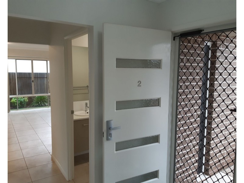 2/10a Warwick Street, Harristown QLD 4350