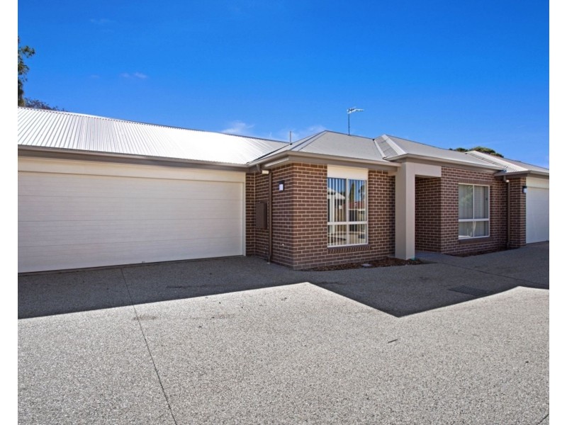 2/10a Warwick Street, Harristown QLD 4350