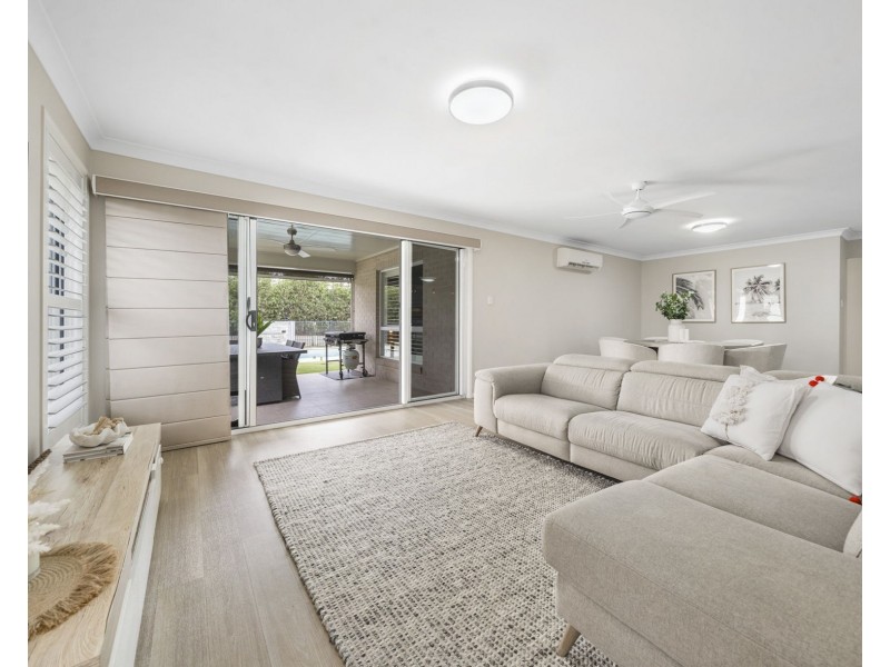 26 Gwenda Drive, Westbrook QLD 4350