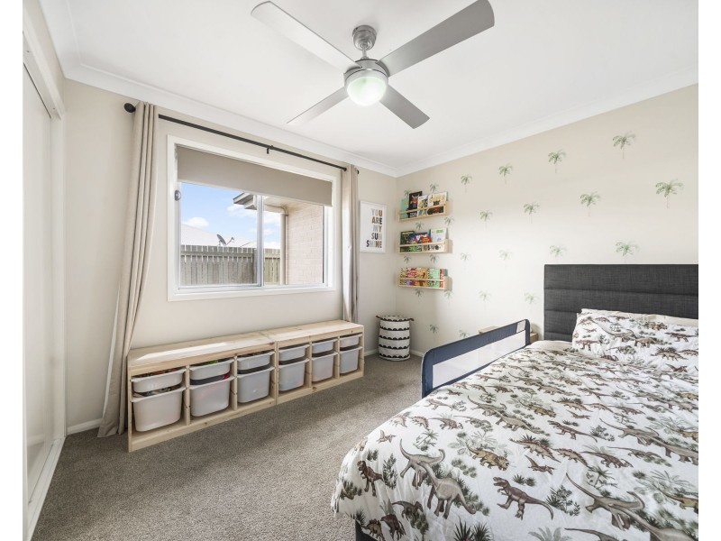26 Gwenda Drive, Westbrook QLD 4350