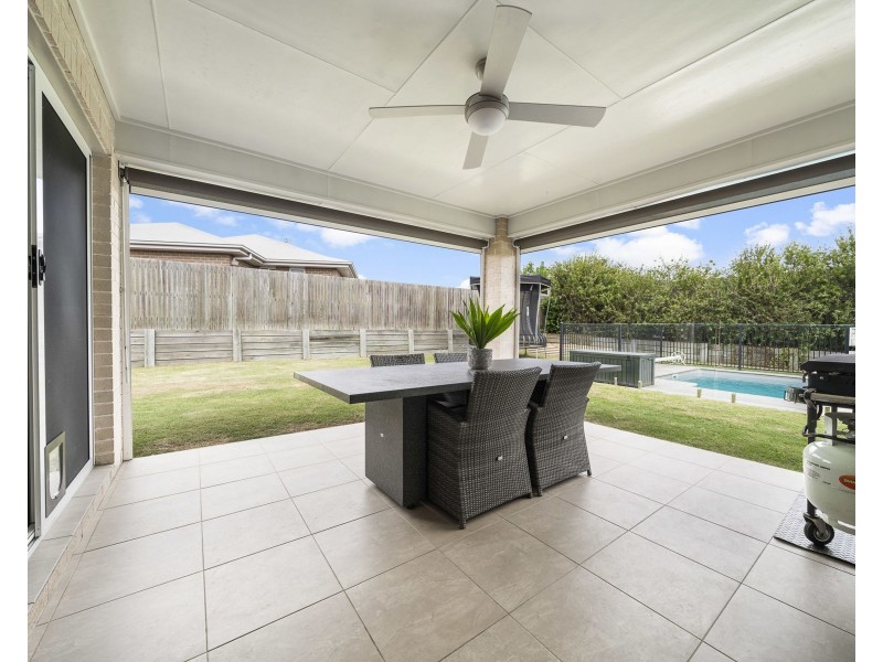 26 Gwenda Drive, Westbrook QLD 4350