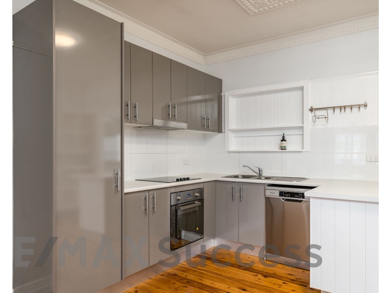 100 Water Street, South Toowoomba QLD 4350