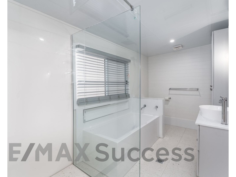 100 Water Street, South Toowoomba QLD 4350