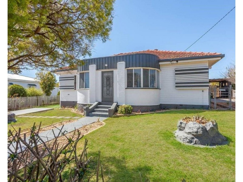 100 Water Street, South Toowoomba QLD 4350
