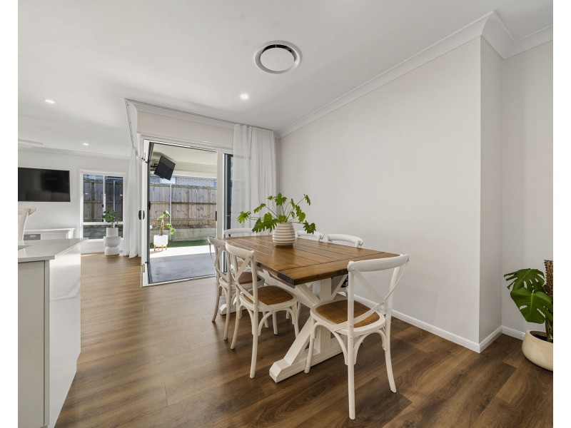 39 Shelby Street, Glenvale QLD 4350