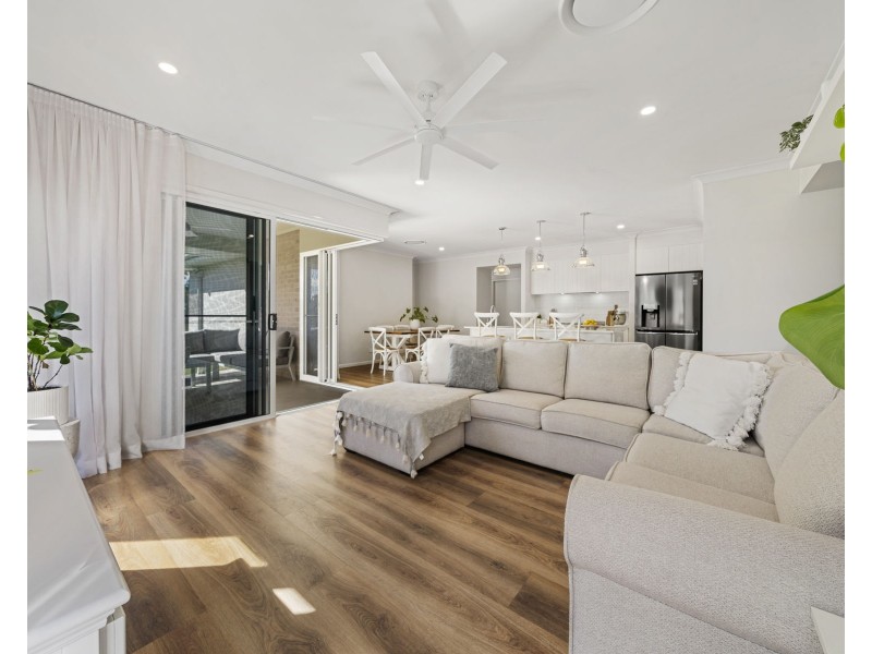 39 Shelby Street, Glenvale QLD 4350