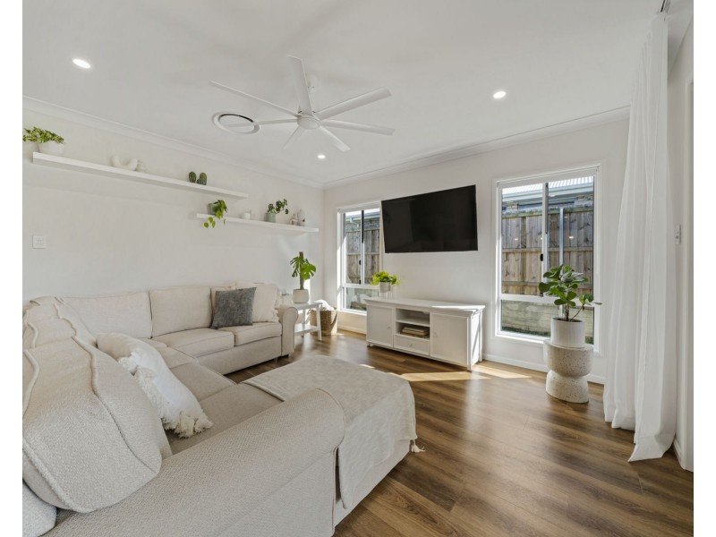 39 Shelby Street, Glenvale QLD 4350