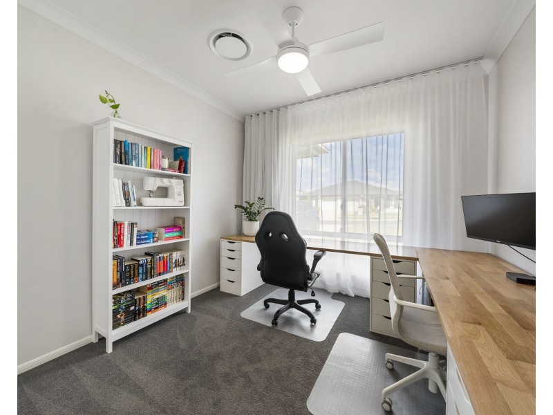 39 Shelby Street, Glenvale QLD 4350