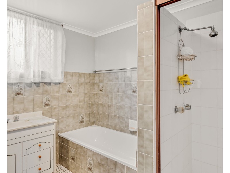 1/256 Geddes Street, Centenary Heights QLD 4350