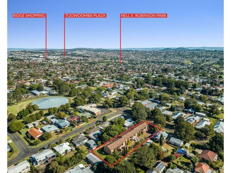 1/256 Geddes Street, Centenary Heights QLD 4350