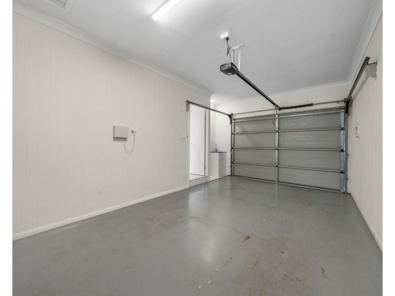 1/106a South Street, Centenary Heights QLD 4350