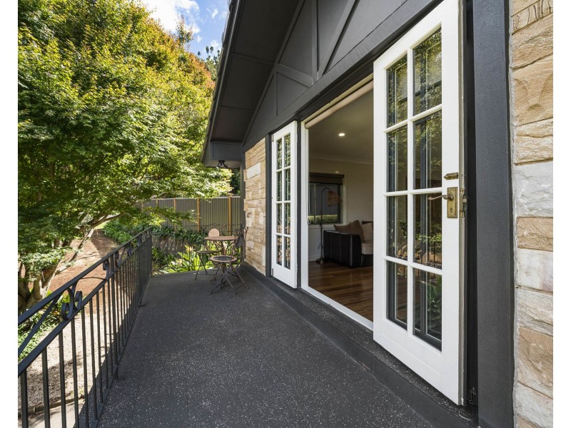 50 Mackenzie Street, Mount Lofty QLD 4350