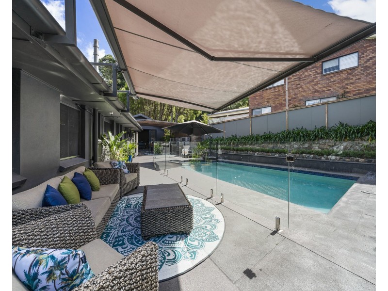 50 Mackenzie Street, Mount Lofty QLD 4350