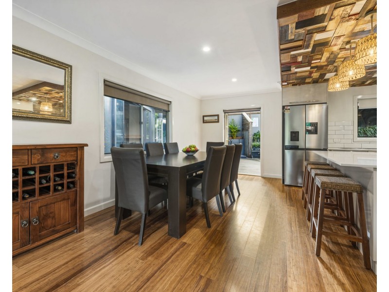 50 Mackenzie Street, Mount Lofty QLD 4350