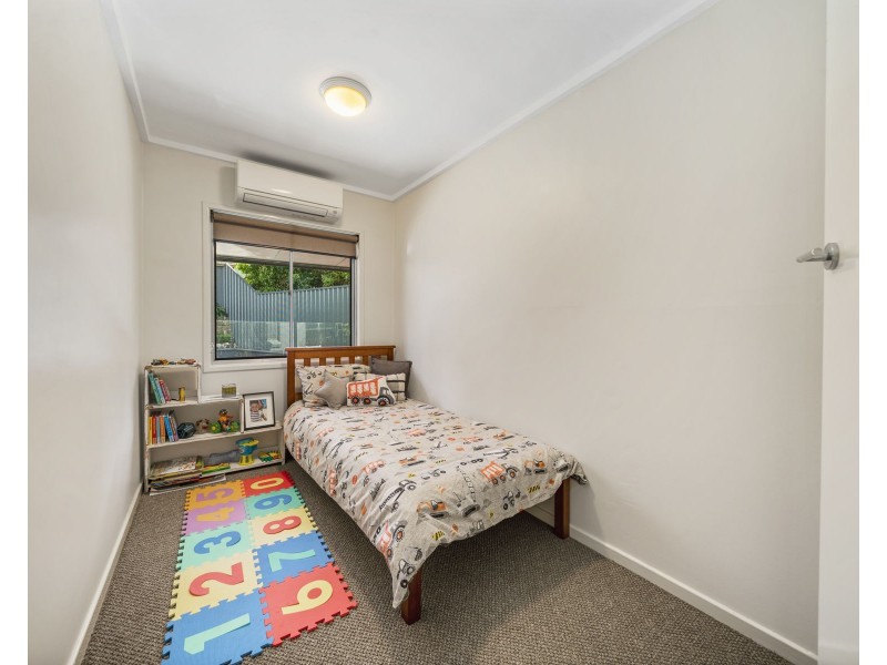50 Mackenzie Street, Mount Lofty QLD 4350