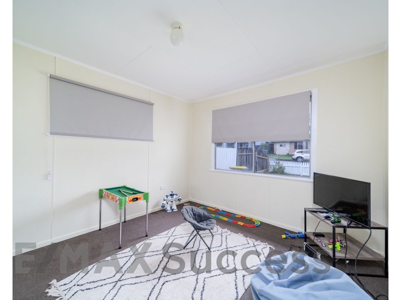 6 Nuss Street, Wilsonton QLD 4350