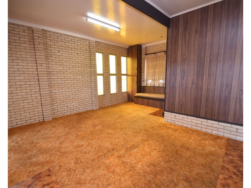 314 Stenner Street, Middle Ridge QLD 4350