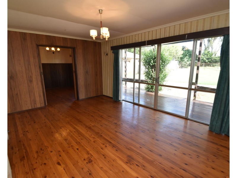 314 Stenner Street, Middle Ridge QLD 4350