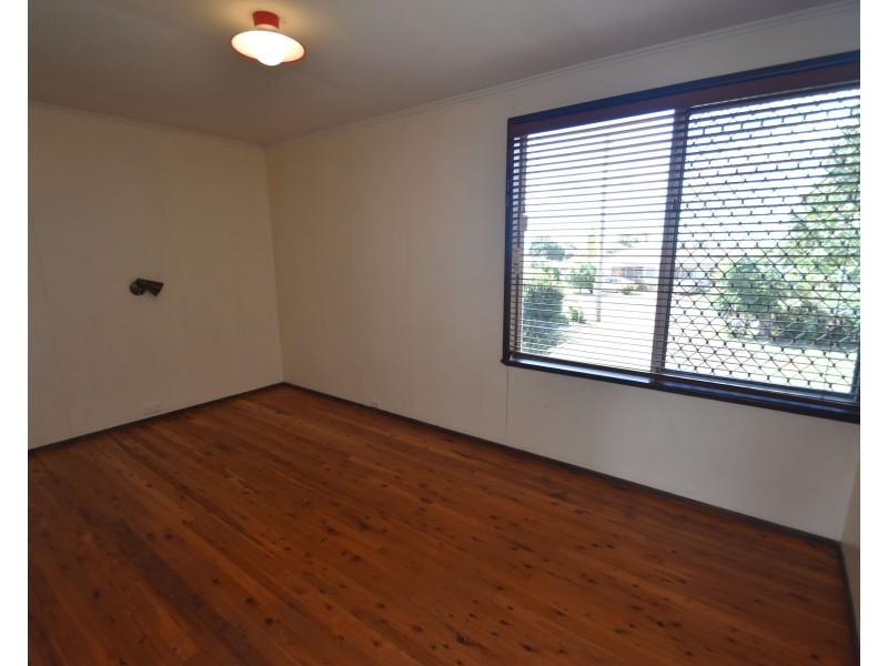 314 Stenner Street, Middle Ridge QLD 4350
