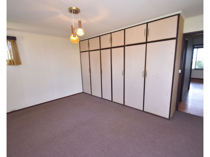 314 Stenner Street, Middle Ridge QLD 4350