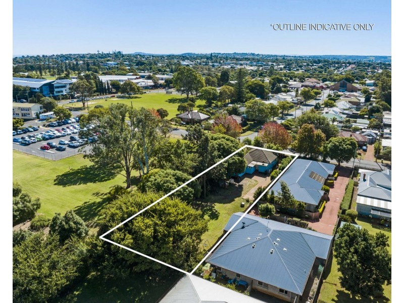 320a South Street, Harristown QLD 4350