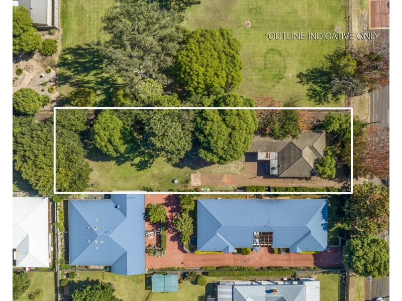 320a South Street, Harristown QLD 4350
