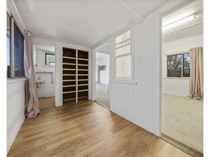320a South Street, Harristown QLD 4350