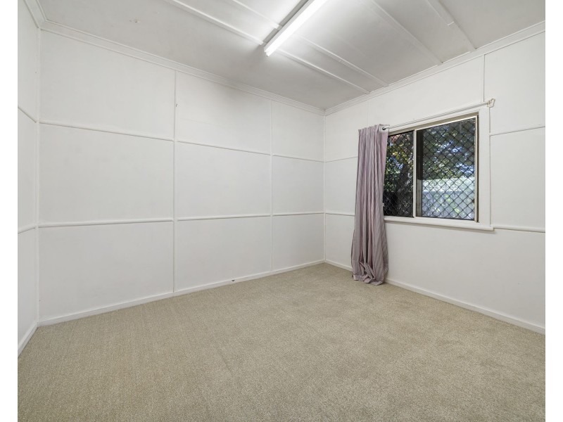 320a South Street, Harristown QLD 4350