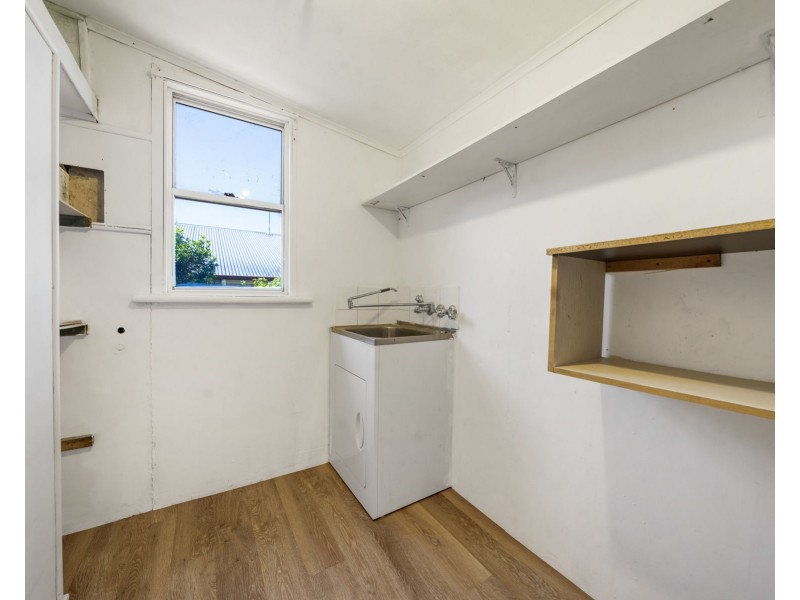 320a South Street, Harristown QLD 4350