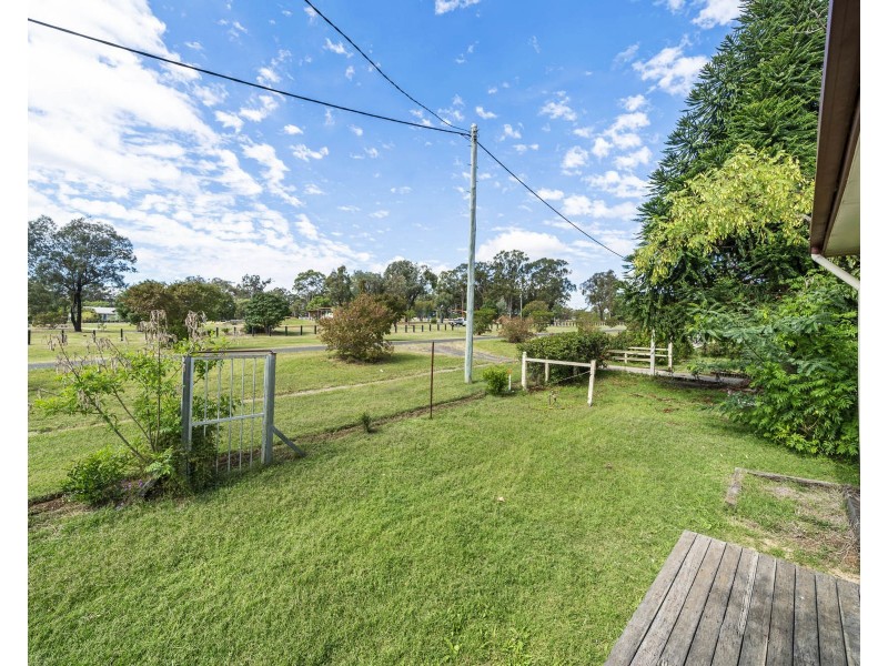 9 King Street, Goombungee QLD 4354
