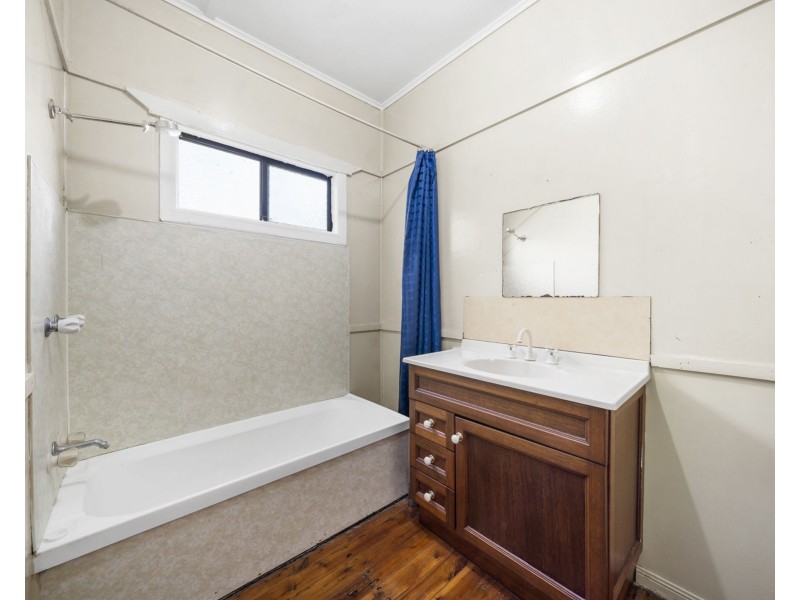 9 King Street, Goombungee QLD 4354