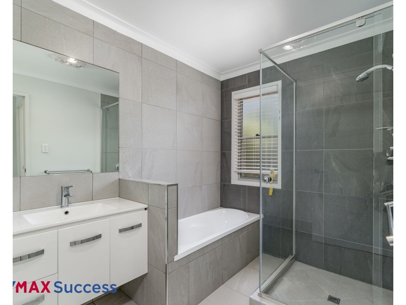 4/7 Gentle Street, North Toowoomba QLD 4350