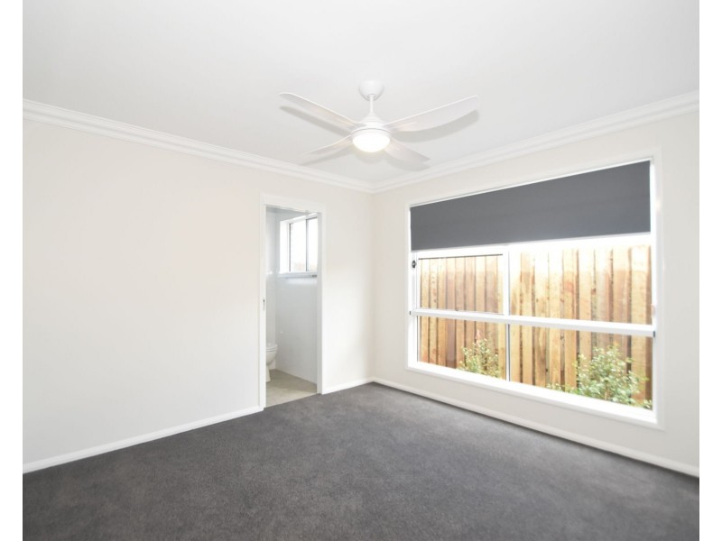 3/64A Holberton Street, Rockville QLD 4350