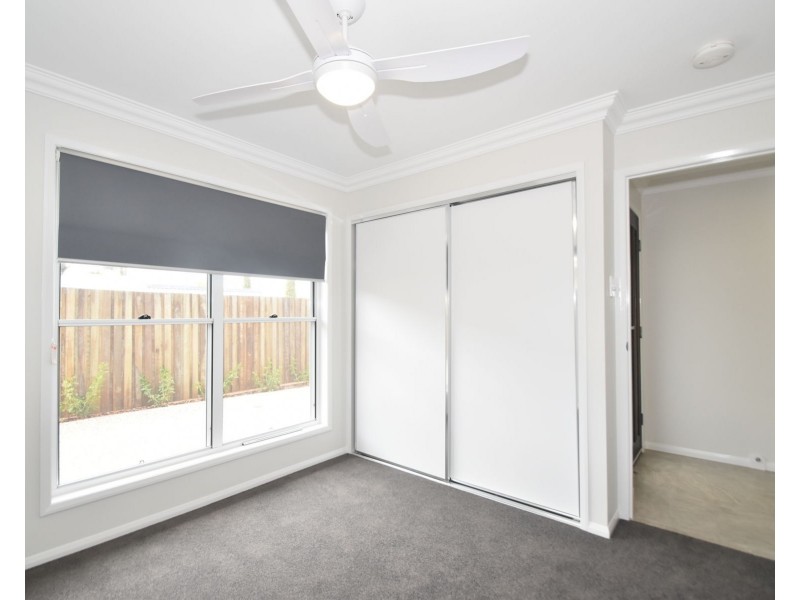 3/64A Holberton Street, Rockville QLD 4350