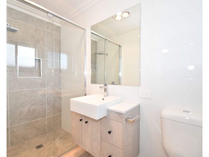 3/64A Holberton Street, Rockville QLD 4350