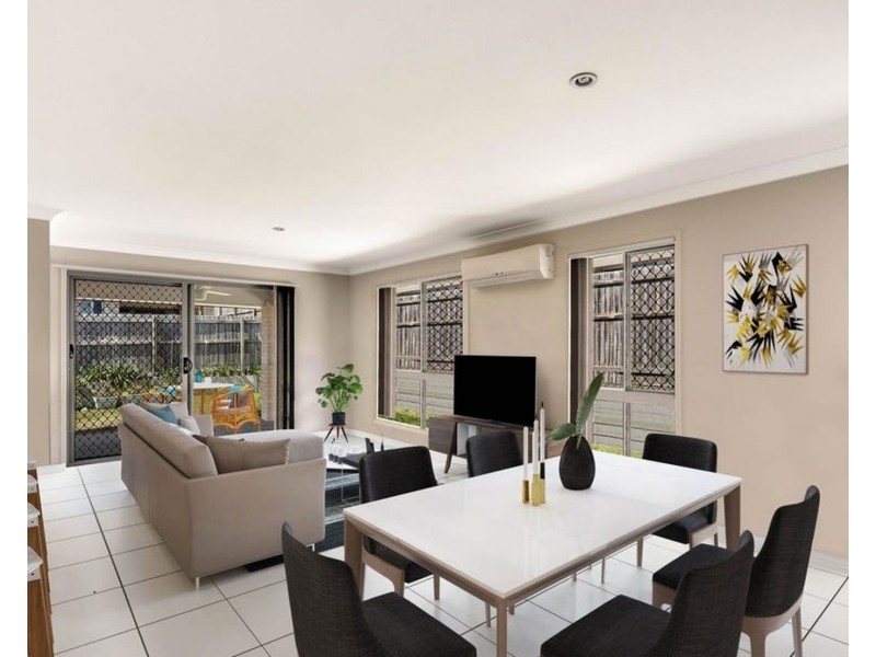 27 Taragon Street, Glenvale QLD 4350