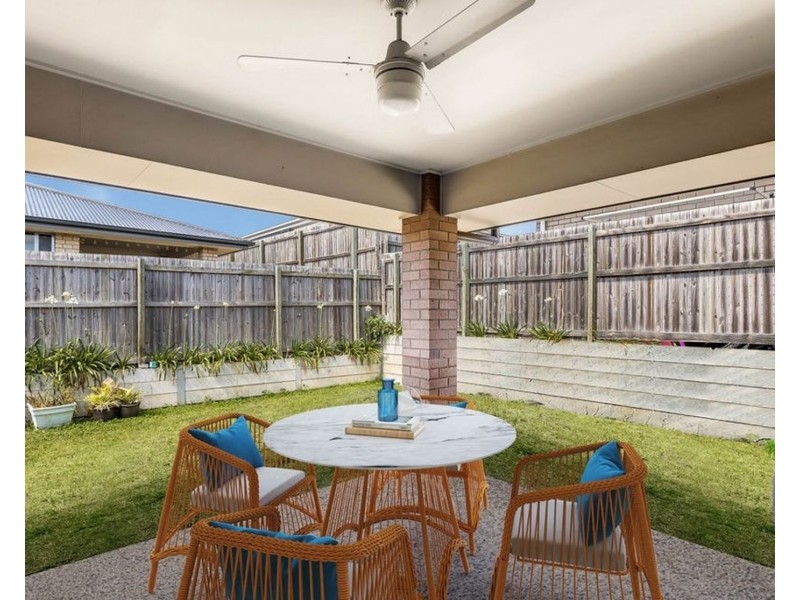 27 Taragon Street, Glenvale QLD 4350
